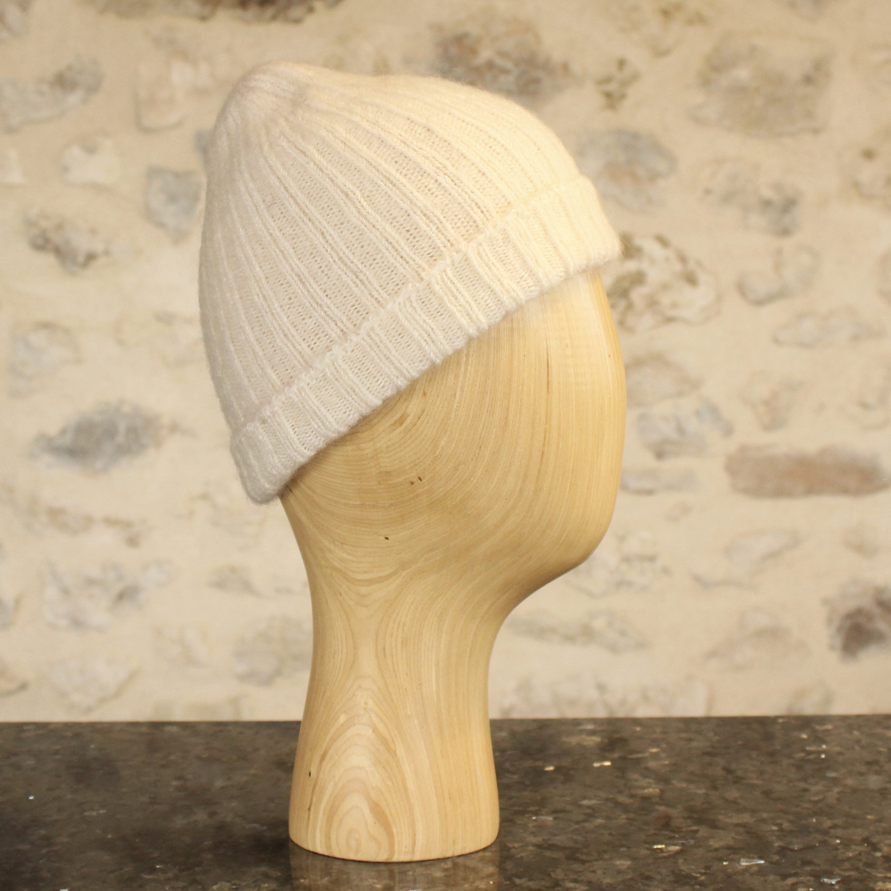 Bonnet Jaune Angora – Laine Douce – Taille Unique – Neuf Avec étiquettes – Nyls Création